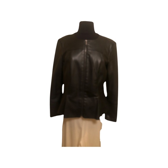 Zara Basic Outer Wear - Picture 2 of 6